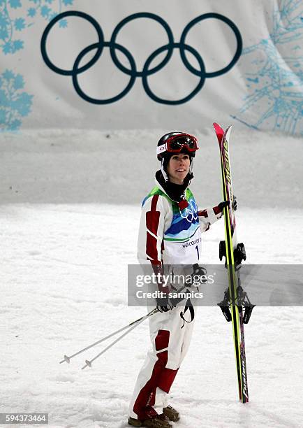 Jennifer Heil gewinnt die Silbermedaille Olympische Winterspiele 2010 in Vancouver Freestyle Ladies Moguls Cypress Mountain