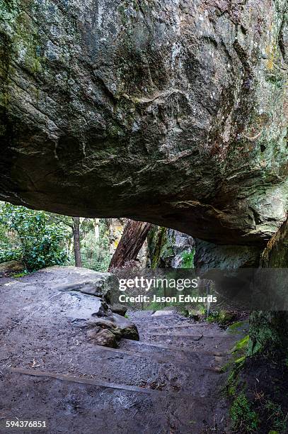 hanging rock recreation reserve, woodend, victoria, australia. - mamelon imagens e fotografias de stock