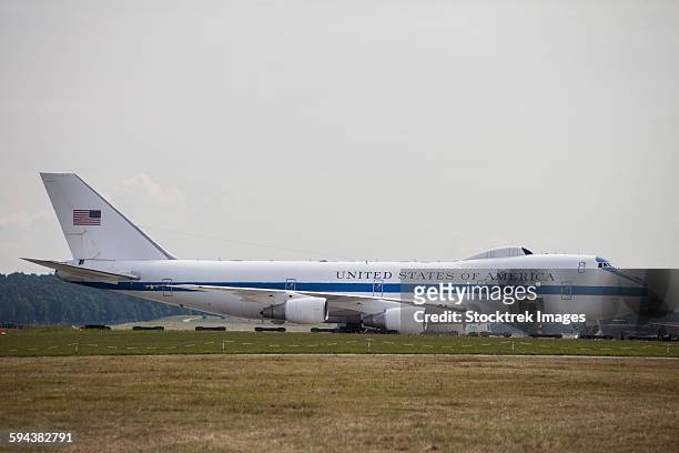 an e-4 advanced airborne command post of the u.s. air force at nuremberg, germany. - us air force space command stock pictures, royalty-free photos & images