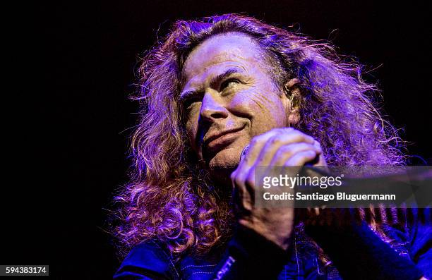 Dave Mustaine performs during Megadeth as part of Dystopia World Tour at Luna Park on August 22, 2016 in Buenos Aires, Argentina.