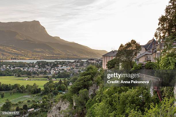 wide view of the surrowndings of embrun, france - embrun fotografías e imágenes de stock
