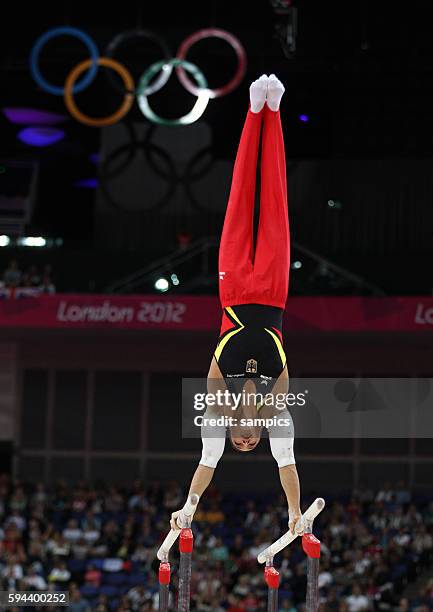 Marcel Nguyen gewinnt die Silbermedaille am Barren Olympische Sommerspiele 2012 London : Turnen Männer Barren Finale North Greenwich Arena Olympic...