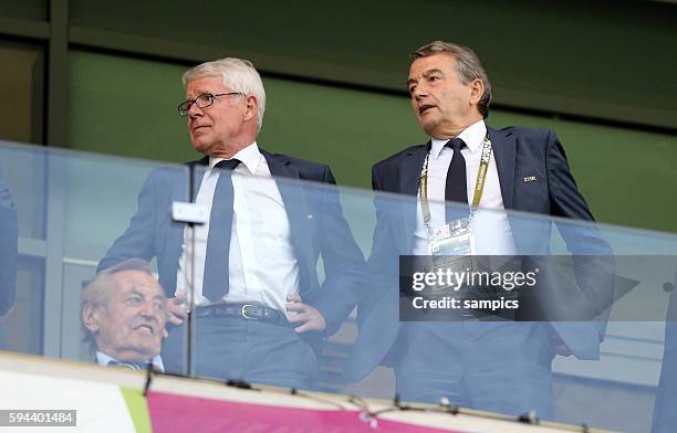 Ligapräsident reinhard rauball und DFB Präsident Wolfgang Niersbach Fussball EM 2012 Gruppe B : Dänemark - Deutschland UEFA EURO 2012 group B :...