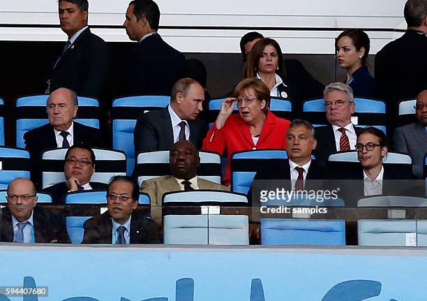 Bundespräsident Joachim Gauck und Bundeskanzlerin Angela Merkel Wladimir Putin Fussball Weltmeister Deutschland Weltmeisterschafts Finale Deutschland...