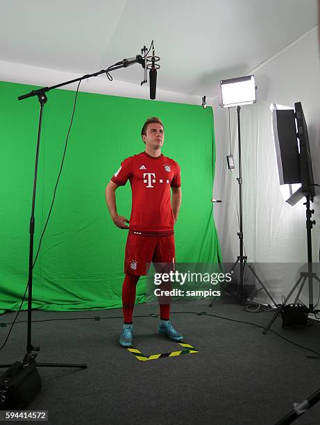 Mario Goetze Götze FC Bayern München im Studio Alljährliches Paulaner Lederhosen Werbeshooting des FC Bayern München . Auch diese Jahr präsentieren...