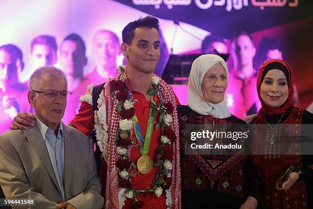 Ahmad Rio 3,975 Queen Rio Stock Photos, High-Res Pictures, and Images - Getty Images