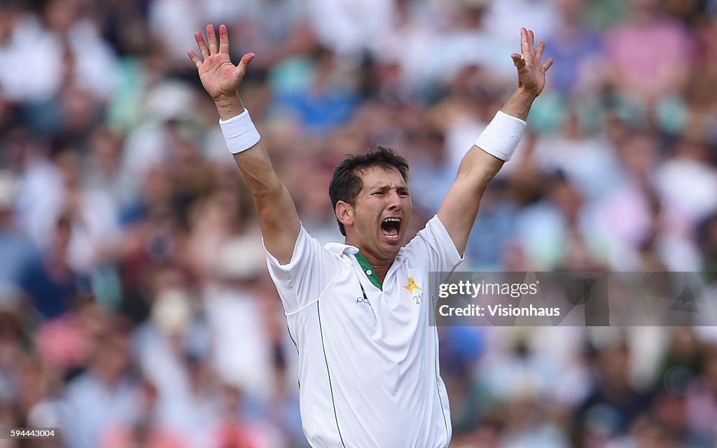 England v Pakistan: 4th Investec Test - Day Four