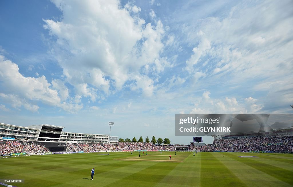 CRICKET-ENG-PAK-ODI