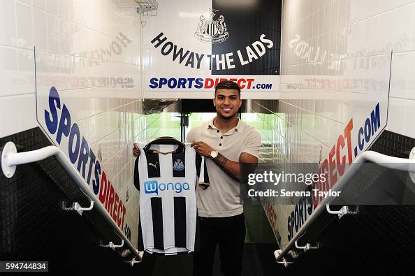 Newcastle United Unveil New Signing DeAndre Yedlin Newcastle United Unveil New Signing DeAndre Yedlin
