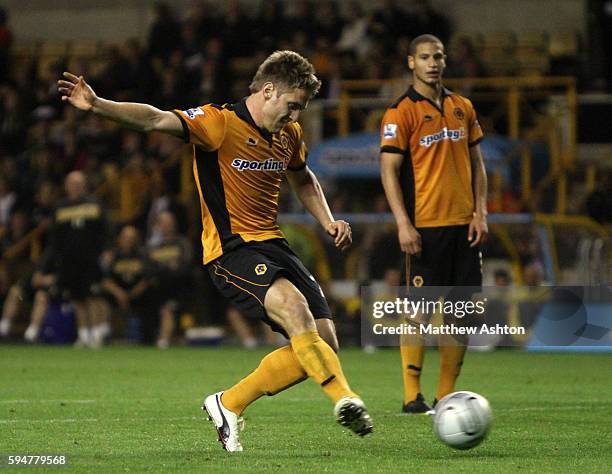 Kevin Doyle of Wolverhampton Wanderers scores a goal to make it 4-2