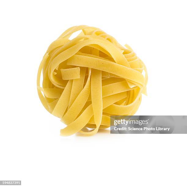 tagliatelle - tagliatelle fotografías e imágenes de stock