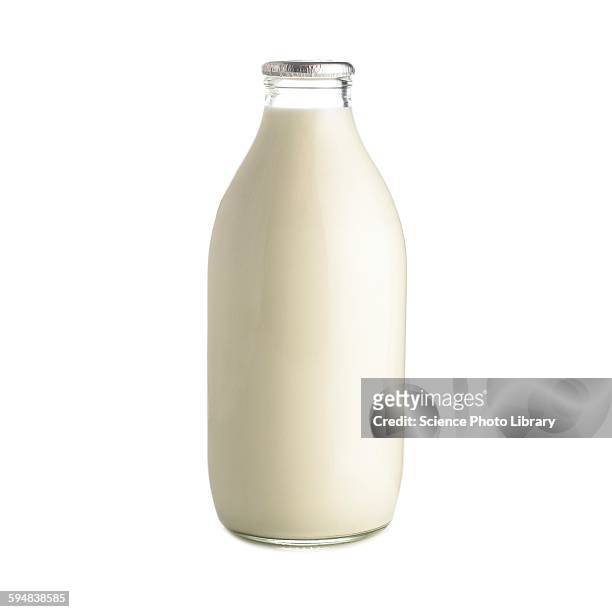 bottle of milk - bottiglia vetro foto e immagini stock