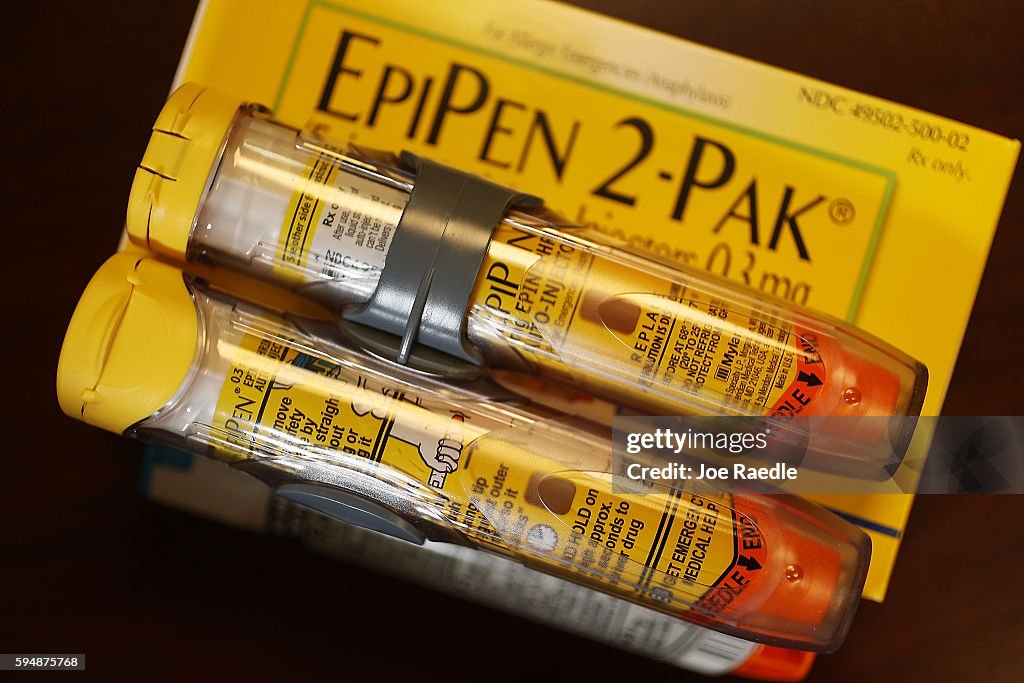 EpiPen Prices Soar, Rattling Consumers