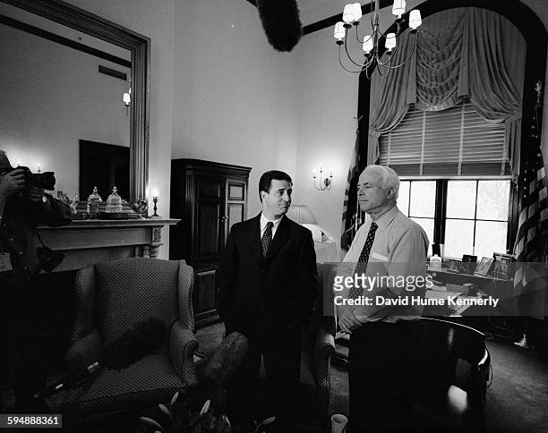 Senators John McCain and Senator Russ Feingold March 21, 2000 in Washington, DC.