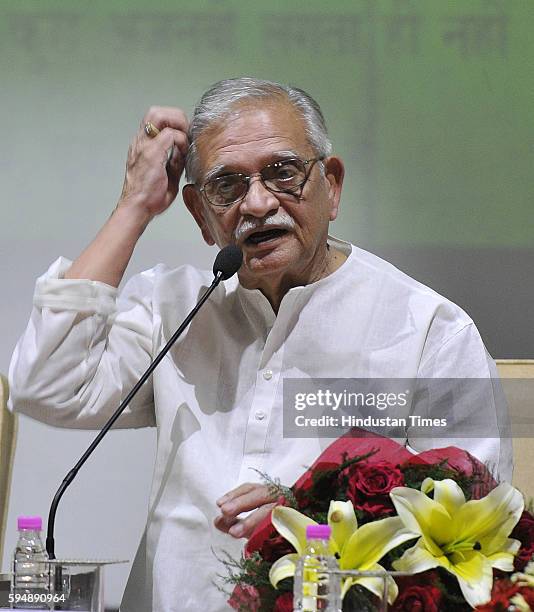 Famous Poet, Lyricist, Film Director Gulzar interacting with students at Panjab University on August 24, 2016 in Chandigarh, India.