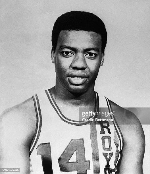 This is Oscar Robertson of the Cincinnati Royals in a head and shoulders position.