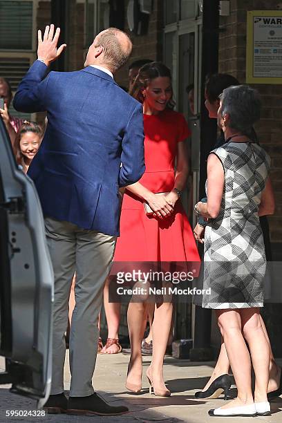 Catherine, Duchess of Cambridge and Prince William, Duke of Cambridge visit YoungMinds Mental Health Charity Helpline on August 25, 2016 in London,...