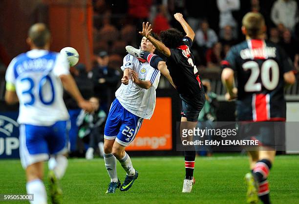 Ceara of Paris Saint Germain fights for the ball with Artem Milevskiy of Dynamo Kyiv during the UEFA Cup quarter-finals match played in Parc des...