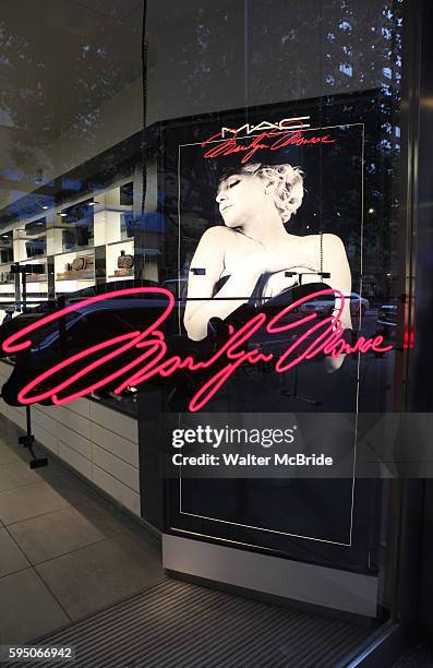 Cosmetics unveils the Marilyn Monroe Holiday 2012 Collection..The 30 piece collection consists of sultry eye shadows in sparkling shades of champagne...