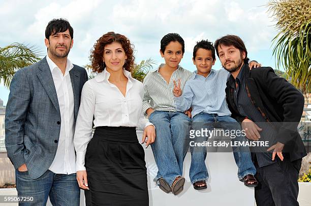 Jose Maria Yazpik, Karina Gidi, Christopher Ruiz-Esparza, Gerardo Ruiz-Esparza and Diego Luna at the photo call for ?Abel? during the 63rd Cannes...