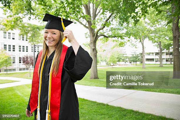 portrait of a female college graduate - university of missouri fotografías e imágenes de stock