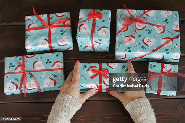 Christmas Live Roping 24 Christmas Roping Stock Photos, High-Res Pictures, and Images - Getty ...