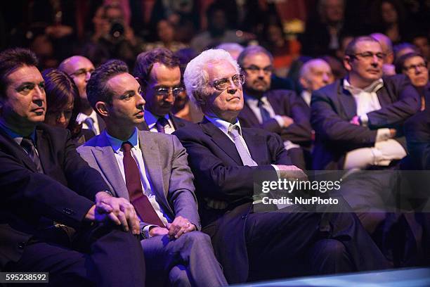 Last great meeting Anne Hidalgo winter circus in the presence of heads of lists each district and personalities as Christine Bravo, Lionel Jospin,...
