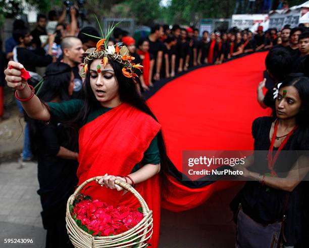 On March 25, Prachyanat School of Acting and Design will take out a procession Lal Jatra, to observe the dark night of March 25, 1971. The walk will...