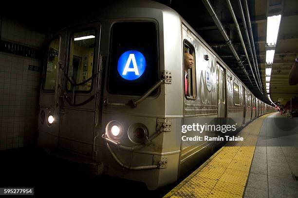 Mta R134 Train 498 Mta 1 Train Stock Photos, High-Res Pictures, and Images - Getty Images