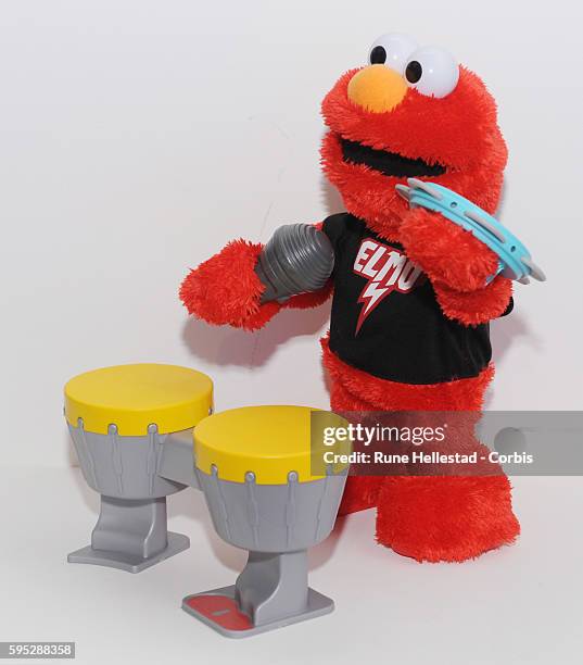 Elmo Rocke 127 Rock Elmo Stock Photos, High-Res Pictures, and Images - Getty Images