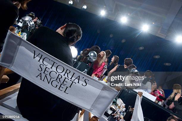General Atmosphere backstage at the "Victoria's Secret Fashion Show" in New York City. © LAN