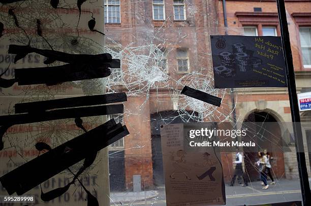 787 Restaurant Riot Stock Photos, High-Res Pictures, and Images - Getty ...