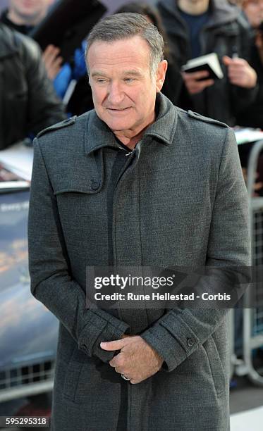 Robin Williams attends the premiere of "Happy Feet Two" at Empire, Leicester Square.