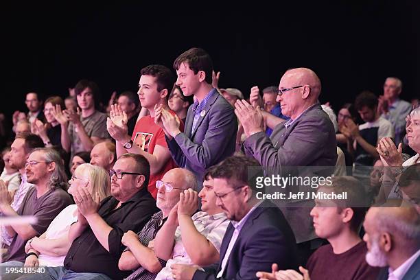 Members of the audience listen to Jeremy Corbyn and Owen Smith at the Labour Party leadership debate on August 25, 2016 in Glasgow,Scotland. Jeremy...