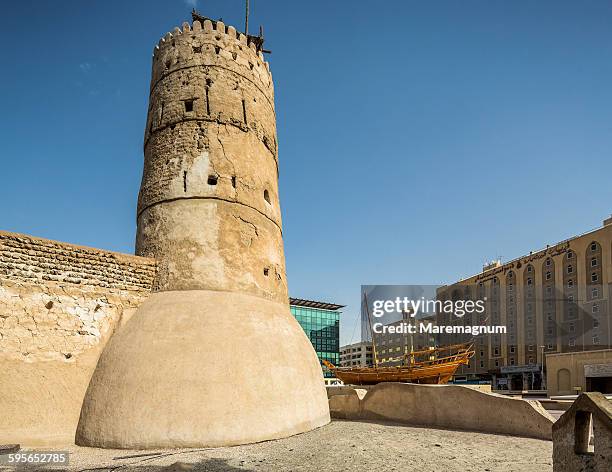 bur dubai, view of al fahidi fort, dubai museum - al fahidi fort stock-fotos und bilder