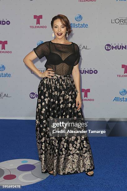 Erika De La Rosa arrives at Telemundo's Premios Tu Mundo "Your World" Awards at American Airlines Arena on August 25, 2016 in Miami, Florida.