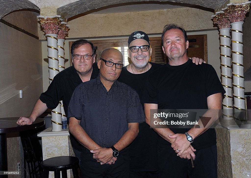 10,000 Manics & The Smithereens In Concert - Rahway, NJ
