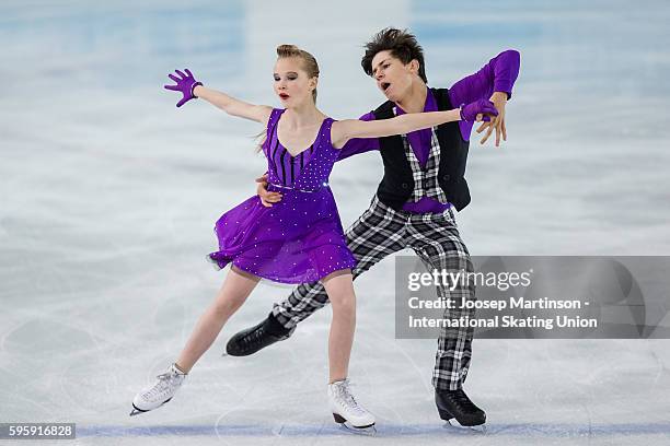 Loica Demougeot and Theo Le Mercier of France compete during the ice dance short dance on day two of the ISU Junior Grand Prix of Figure Skating on...