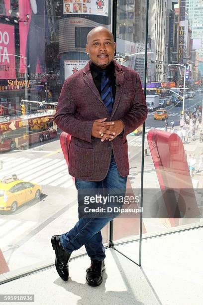 Daymond John visits "Extra" at their New York studios at H&M in Times Square on August 26, 2016 in New York City.