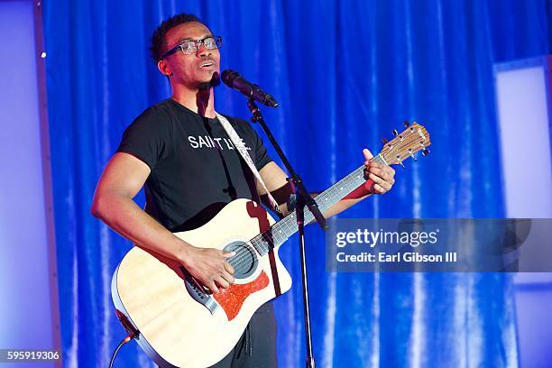 Singer/Songwriter Jonathan McReynolds performs at the 2016 Merge Summit Gala at Millennium Biltmore Hotel on August 25, 2016 in Los Angeles,...