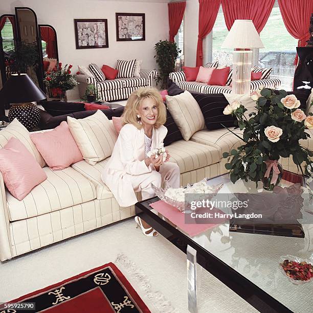Singer Tammy Wynette poses for a portrait at home in 1995 in Franklin, Tennessee.
