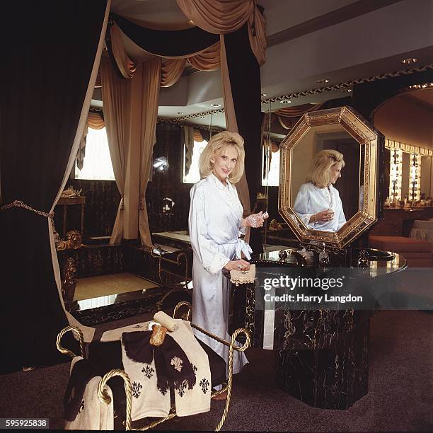 Singer Tammy Wynette poses for a portrait at home in 1995 in Franklin, Tennessee.