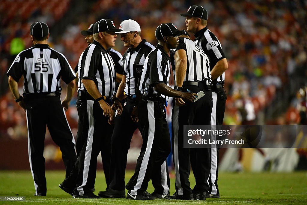Buffalo Bills v Washington Redskins