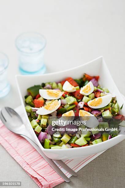 insalata agrodolce (sweet and sour vegetable salad, italy) - insalata - fotografias e filmes do acervo