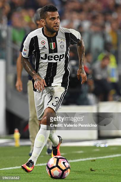 Daniel Alves of Juventus FC in action during the Serie A match between Juventus FC and ACF Fiorentina at Juventus Arena on August 20, 2016 in Turin,...
