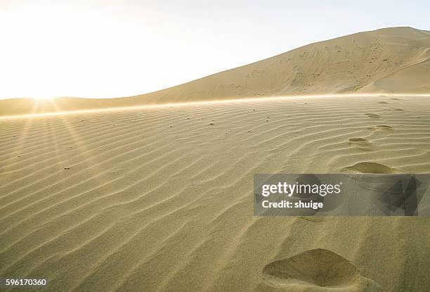 la shan dan he lin of desert, inner mongolia, china - physical geography ストックフォトと画像