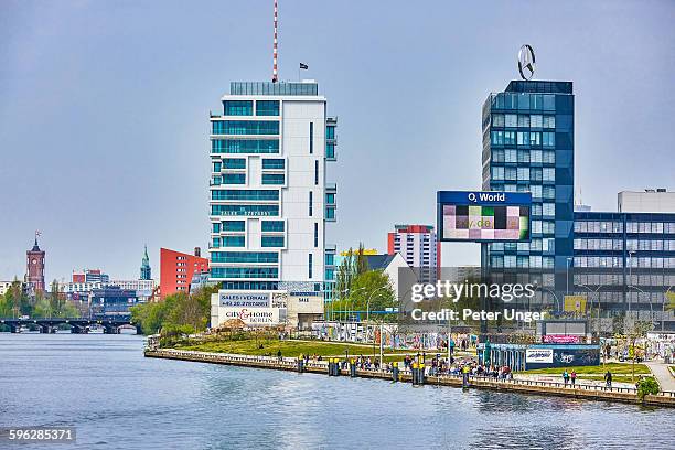 east side gallery, berlin - berlin billboard stock pictures, royalty-free photos & images