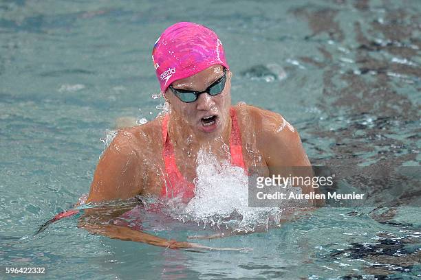 Yuliya Efimova of Russia competes in the 200m Women's Breaststroke Finals on day two of the FINA Swimming World Cup 2016 on August 27, 2016 in...