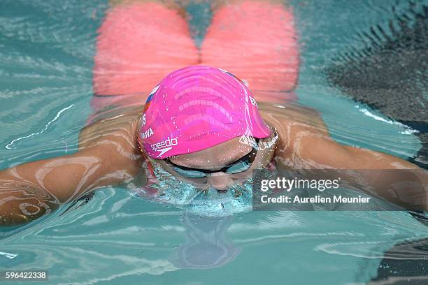 Yuliya Efimova of Russia competes in the 200m Women's Breaststroke Finals on day two of the FINA Swimming World Cup 2016 on August 27, 2016 in...