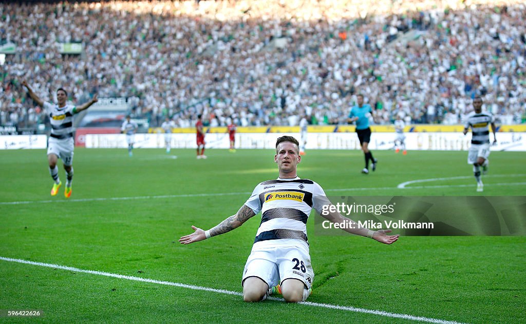 Borussia Moenchengladbach v Bayer 04 Leverkusen - Bundesliga